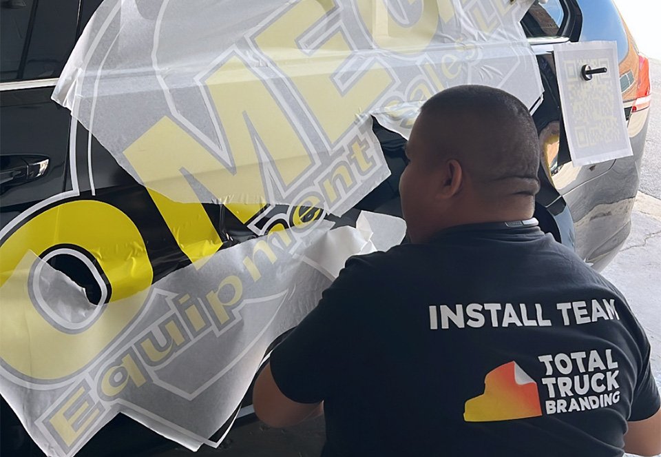Navigating the Vehicle Wrap Installation Process: What to Expect